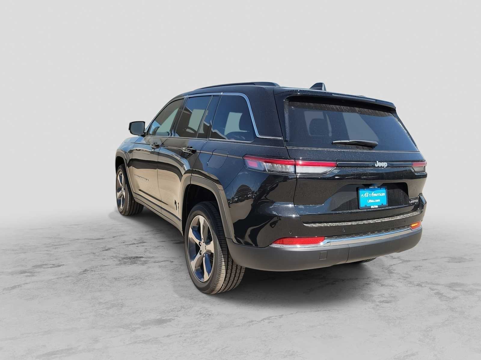 Thumbnail: 2025 Jeep Grand Cherokee - 4