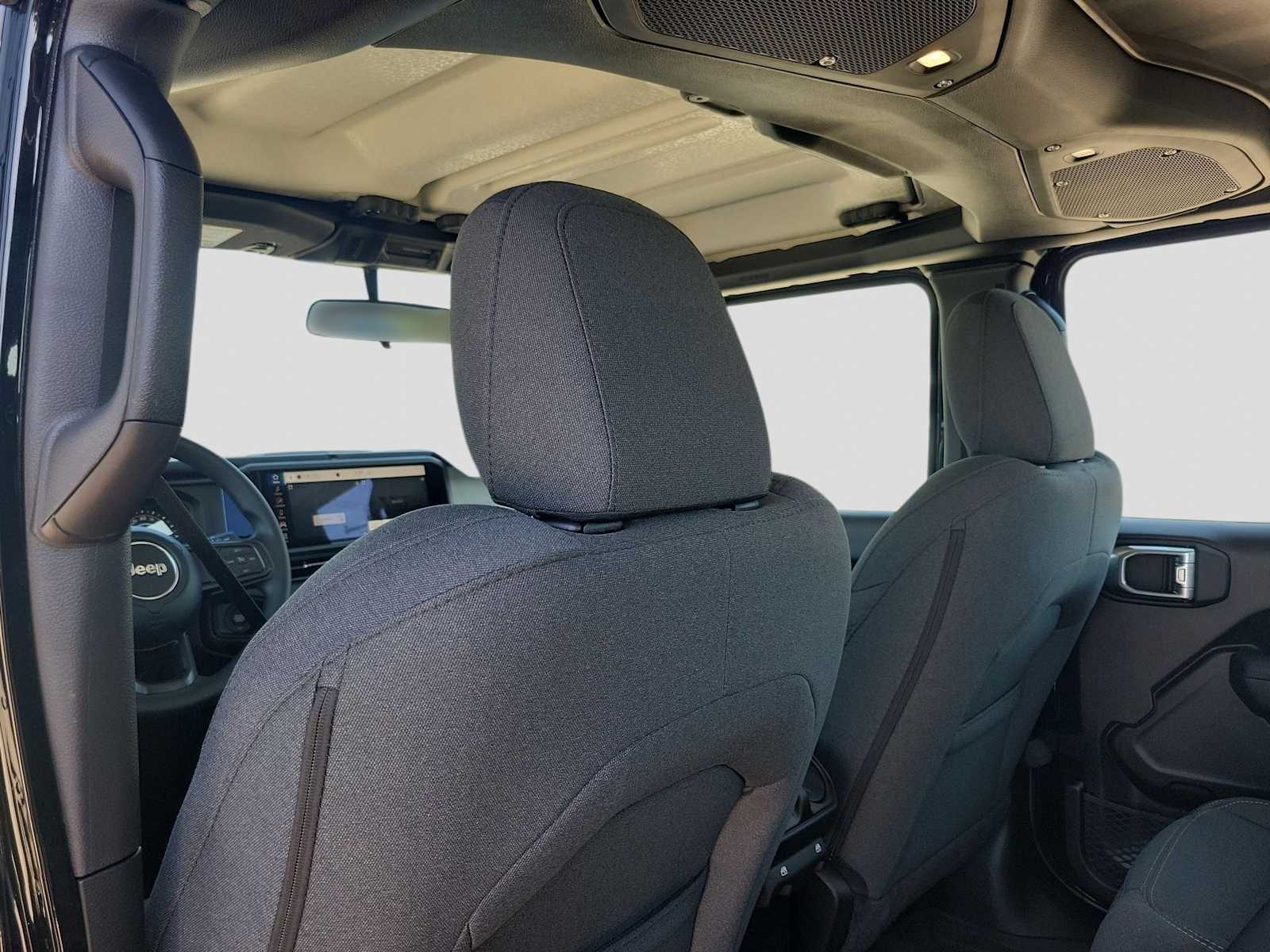 Thumbnail: 2026 Jeep Gladiator - 16