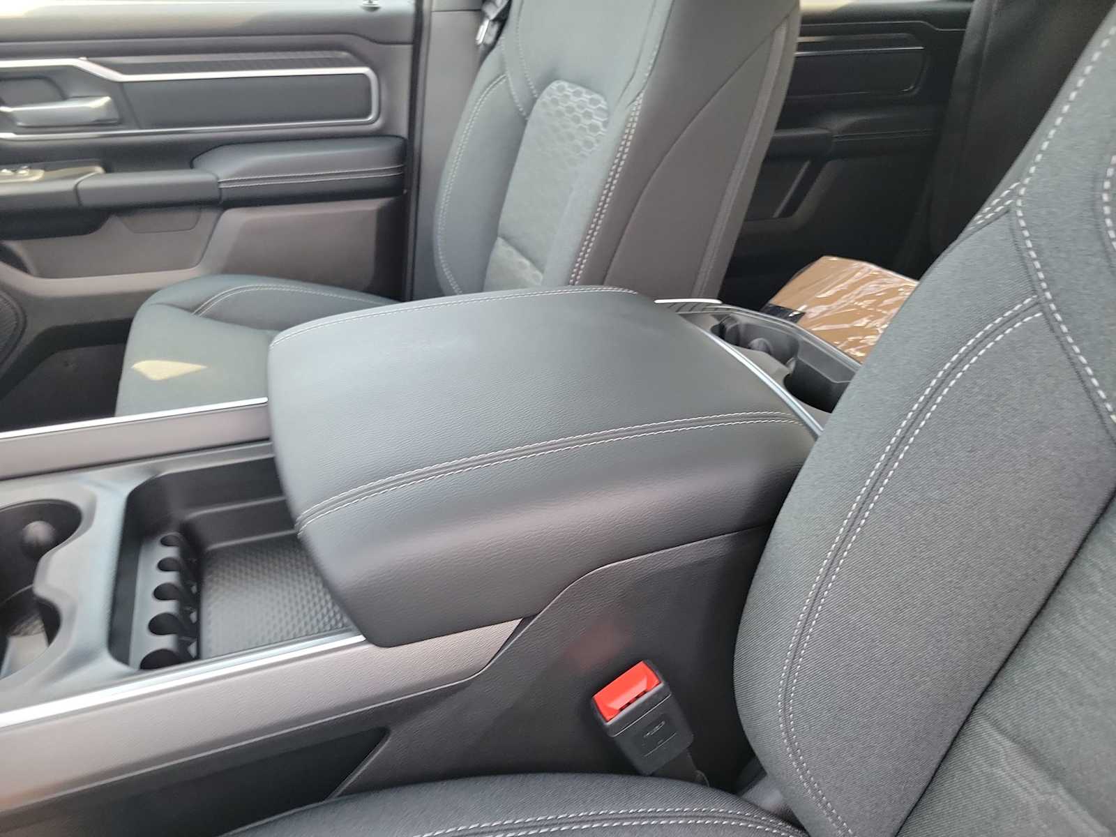 Thumbnail: 2025 RAM 1500 - 16