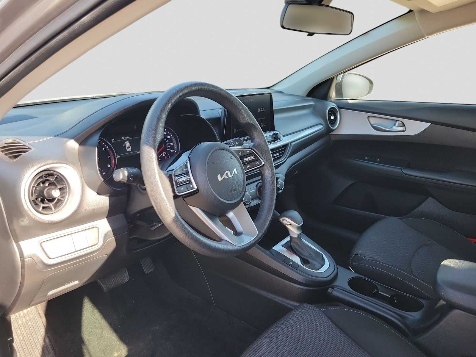 Thumbnail: 2024 Kia Forte - 10