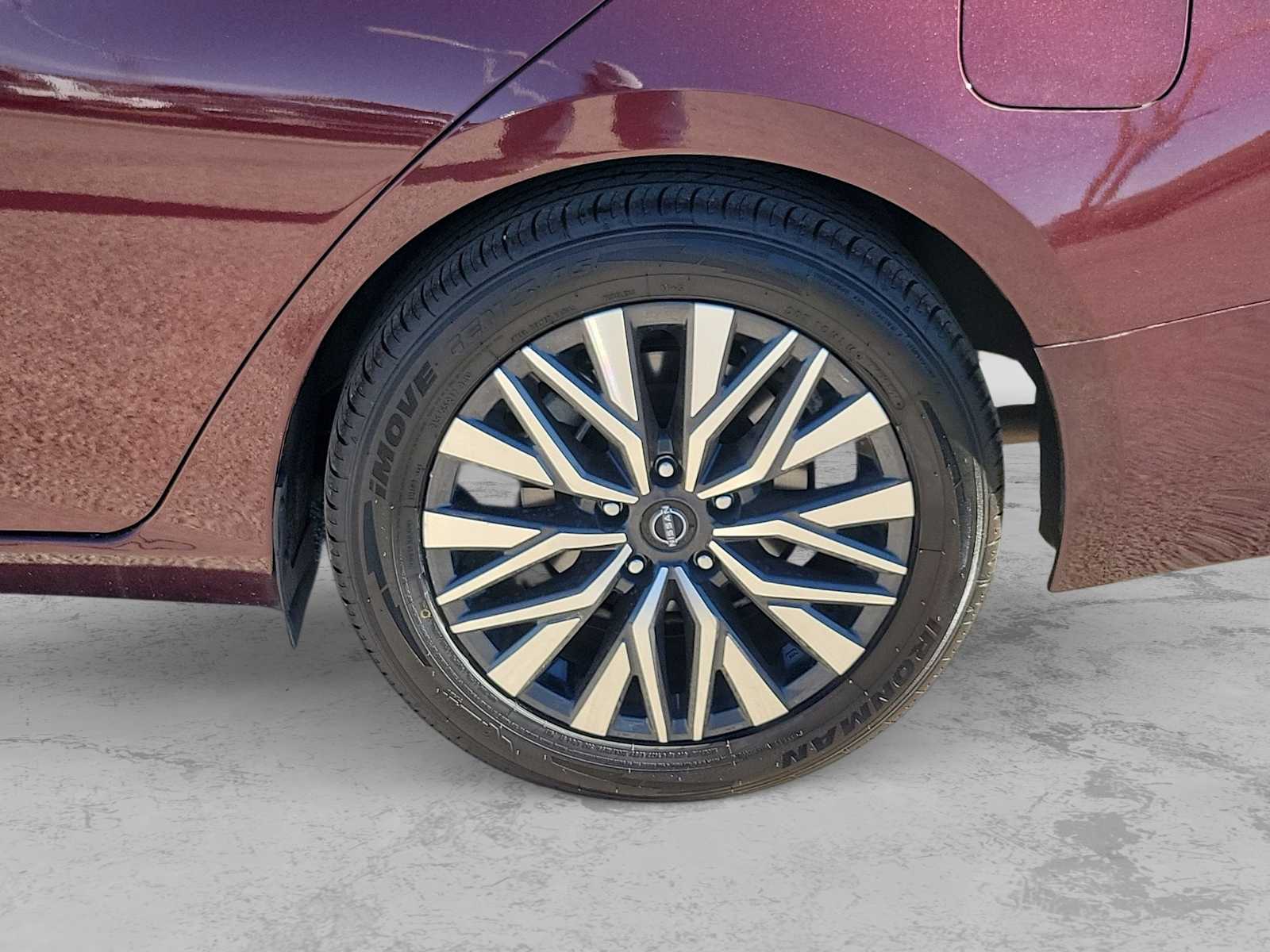 Thumbnail: 2024 Nissan Altima - 8