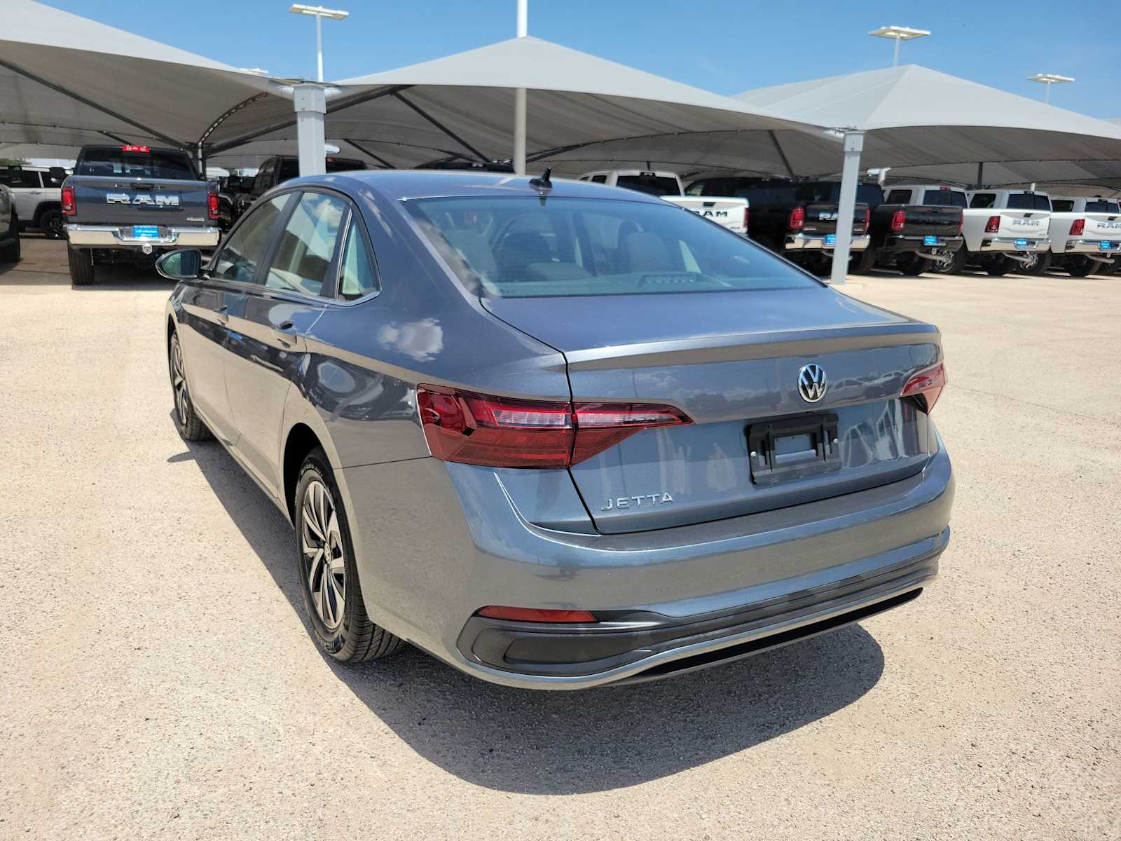 Thumbnail: 2024 Volkswagen Jetta - 4