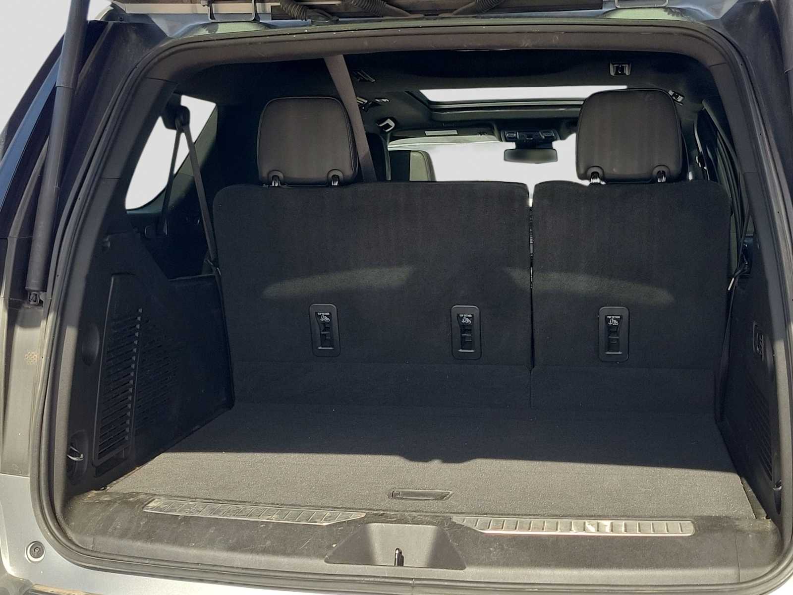 Thumbnail: 2023 Chevrolet Suburban - 23