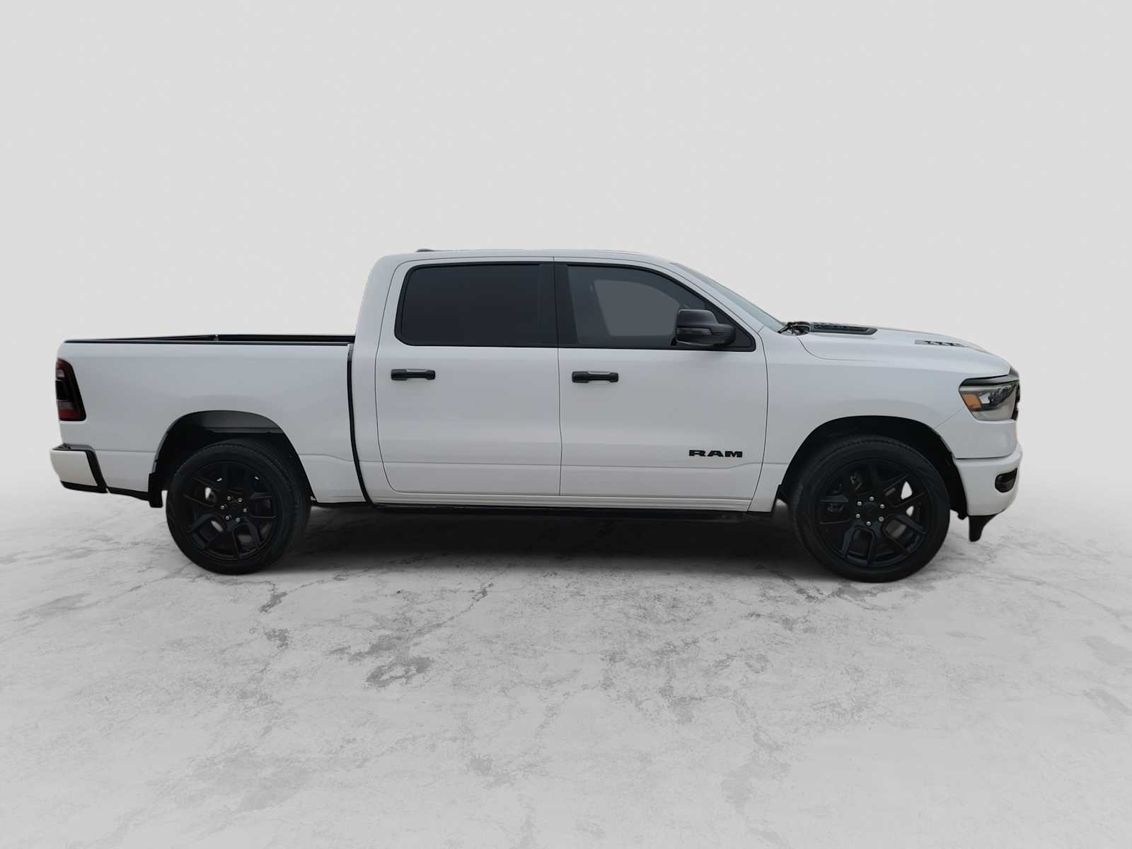 Thumbnail: 2023 RAM 1500 - 9