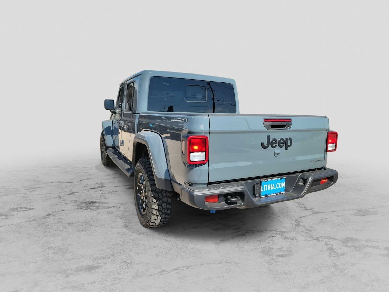 Thumbnail: 2025 Jeep Gladiator - 4