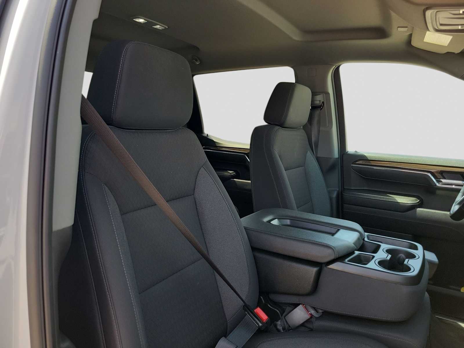 Thumbnail: 2025 Chevrolet Silverado 1500 - 18
