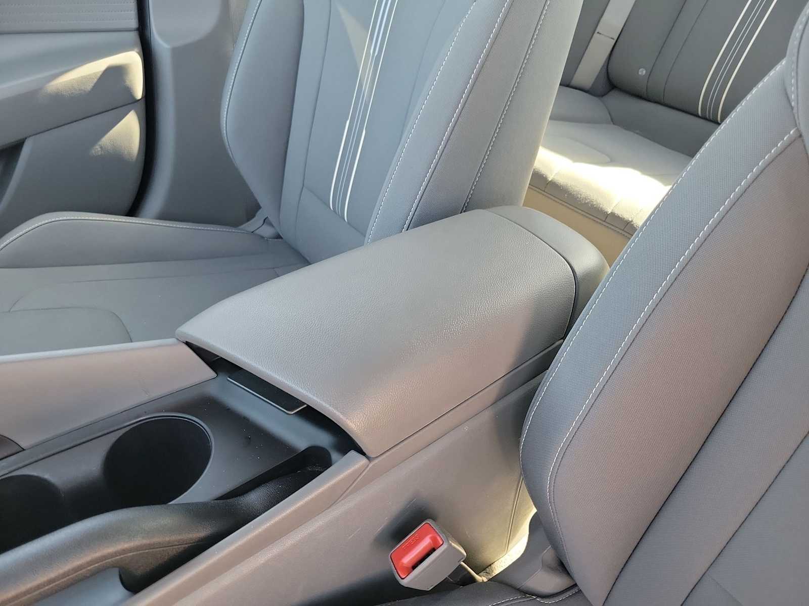 Thumbnail: 2024 Hyundai Elantra - 12