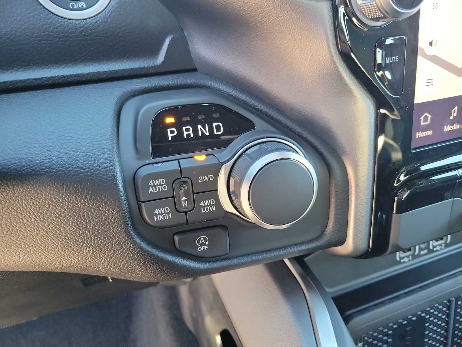 Thumbnail: 2026 RAM 1500 - 17