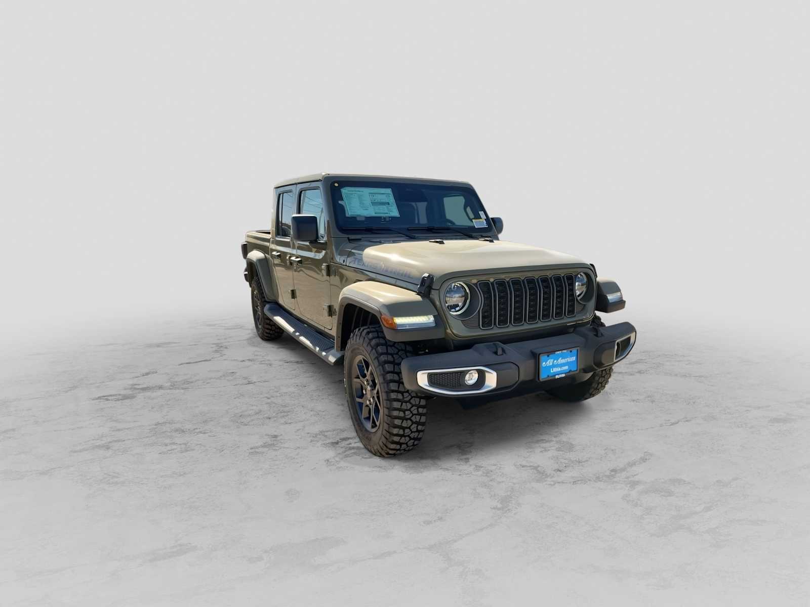 Thumbnail: 2026 Jeep Gladiator - 2