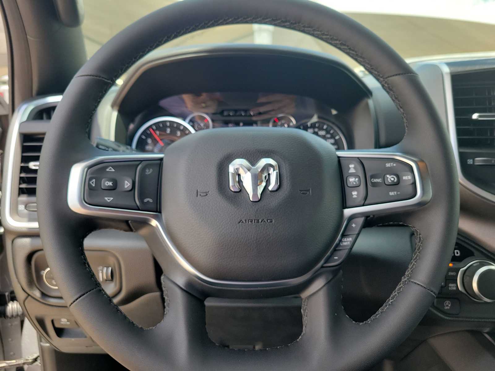 Thumbnail: 2025 RAM 1500 - 15