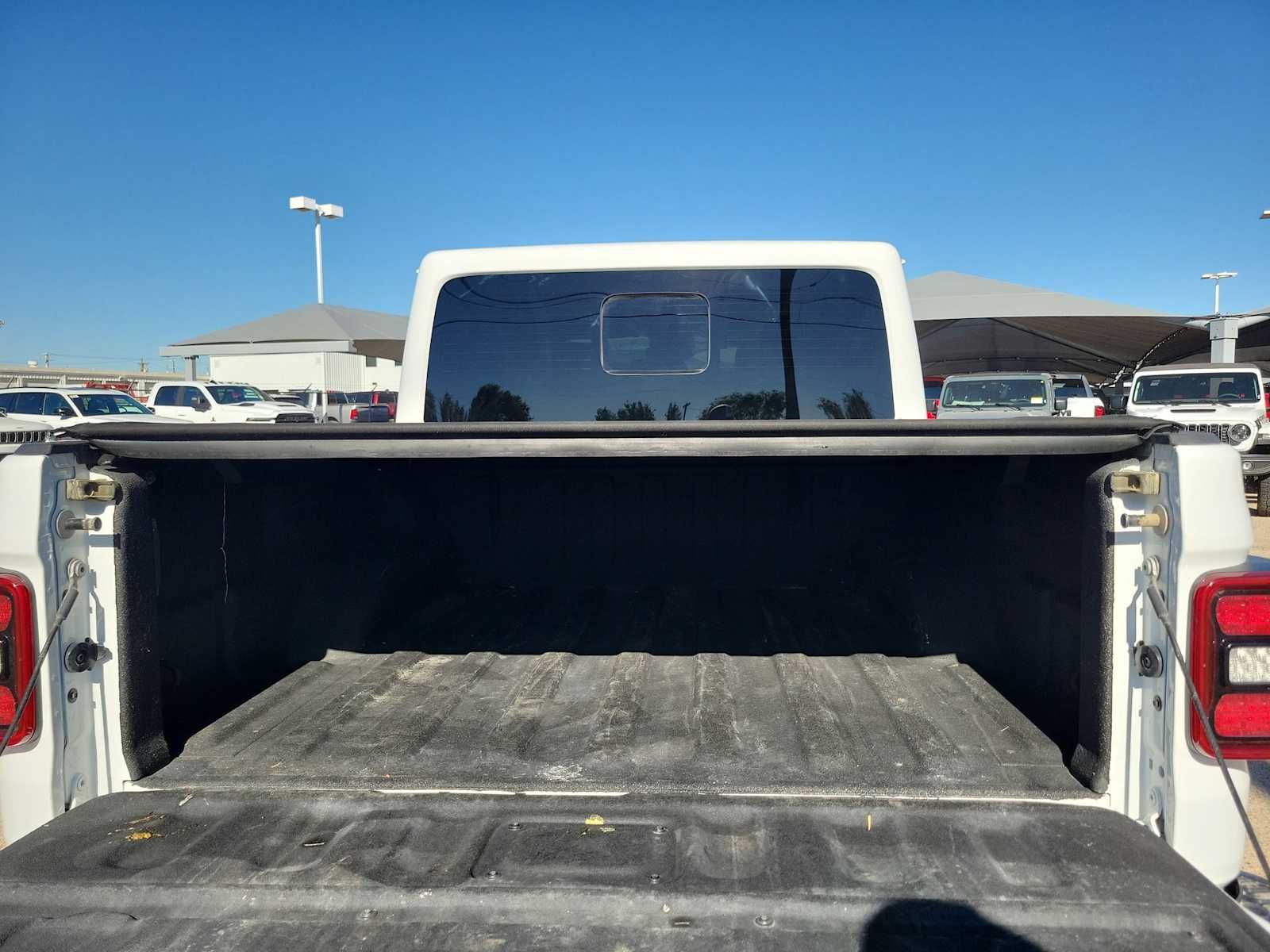 Thumbnail: 2024 Jeep Gladiator - 19