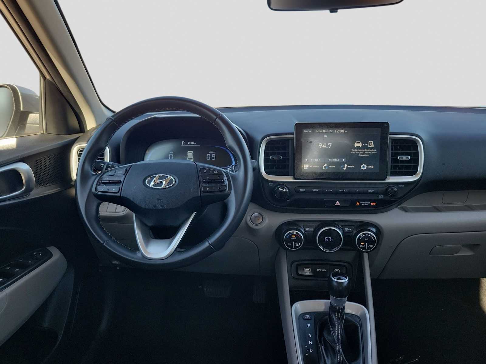 Thumbnail: 2025 Hyundai Venue - 10