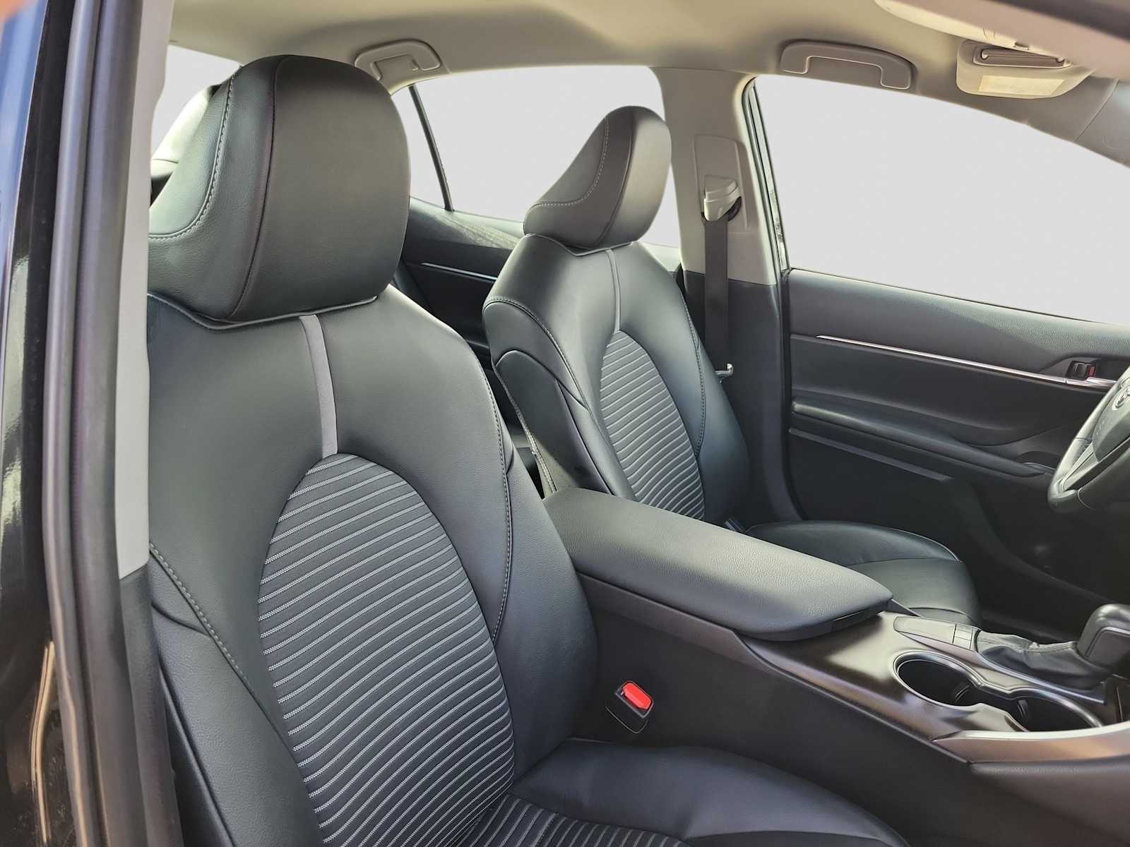 Thumbnail: 2024 Toyota Camry - 14