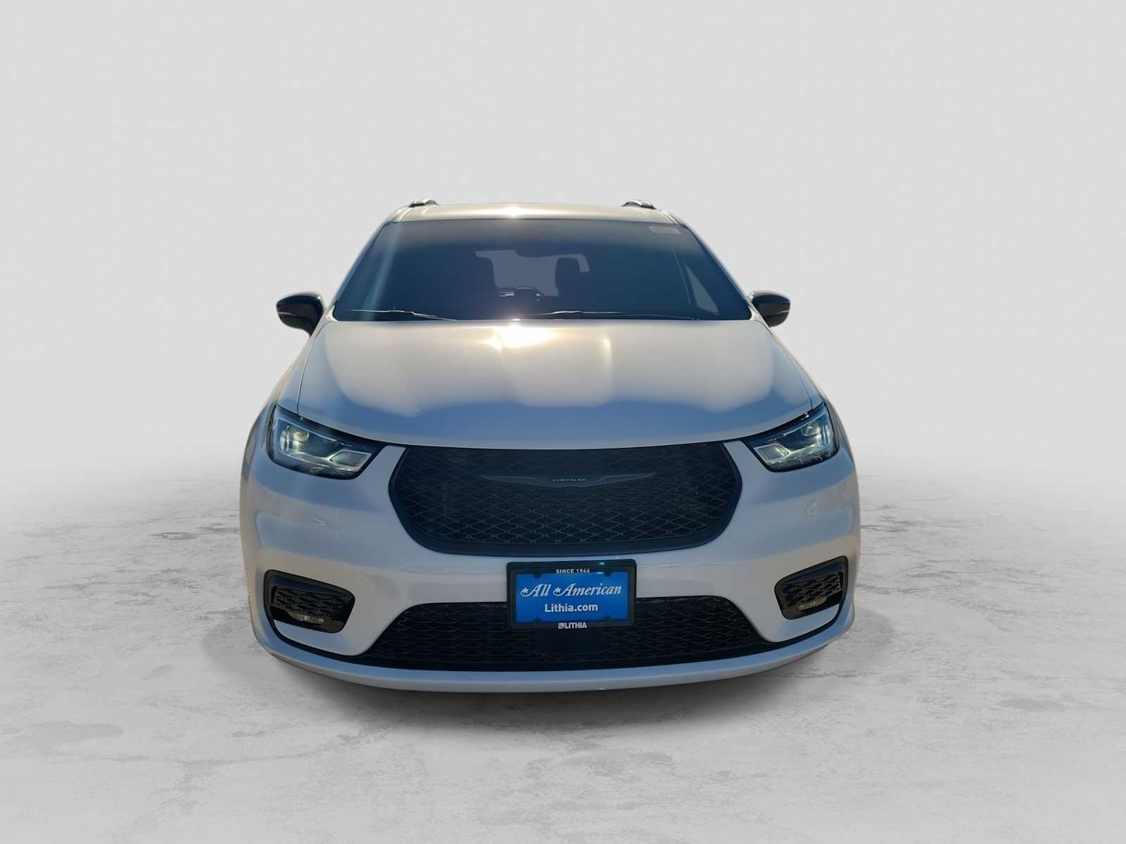 Thumbnail: 2026 Chrysler Pacifica - 6