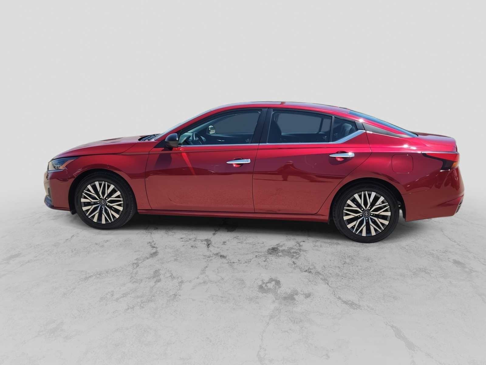Thumbnail: 2024 Nissan Altima - 5