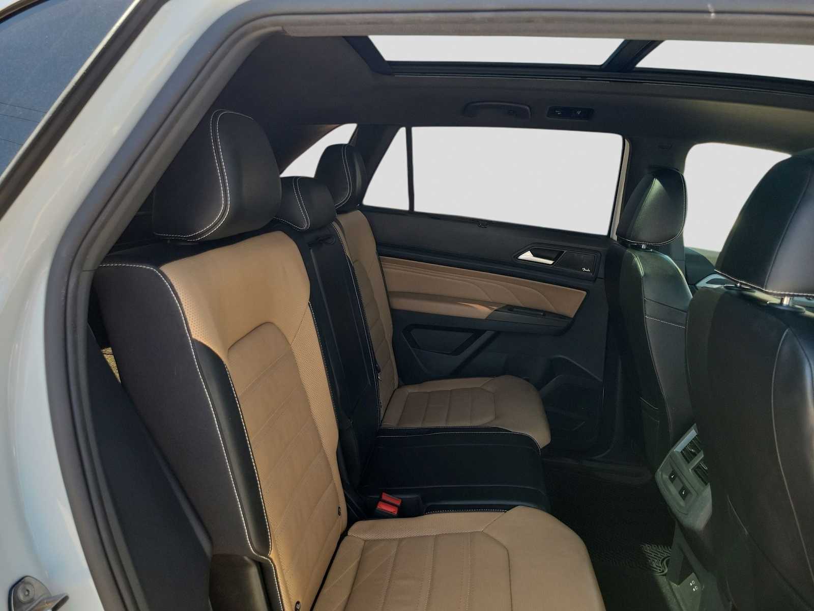 Thumbnail: 2021 Volkswagen Atlas - 9