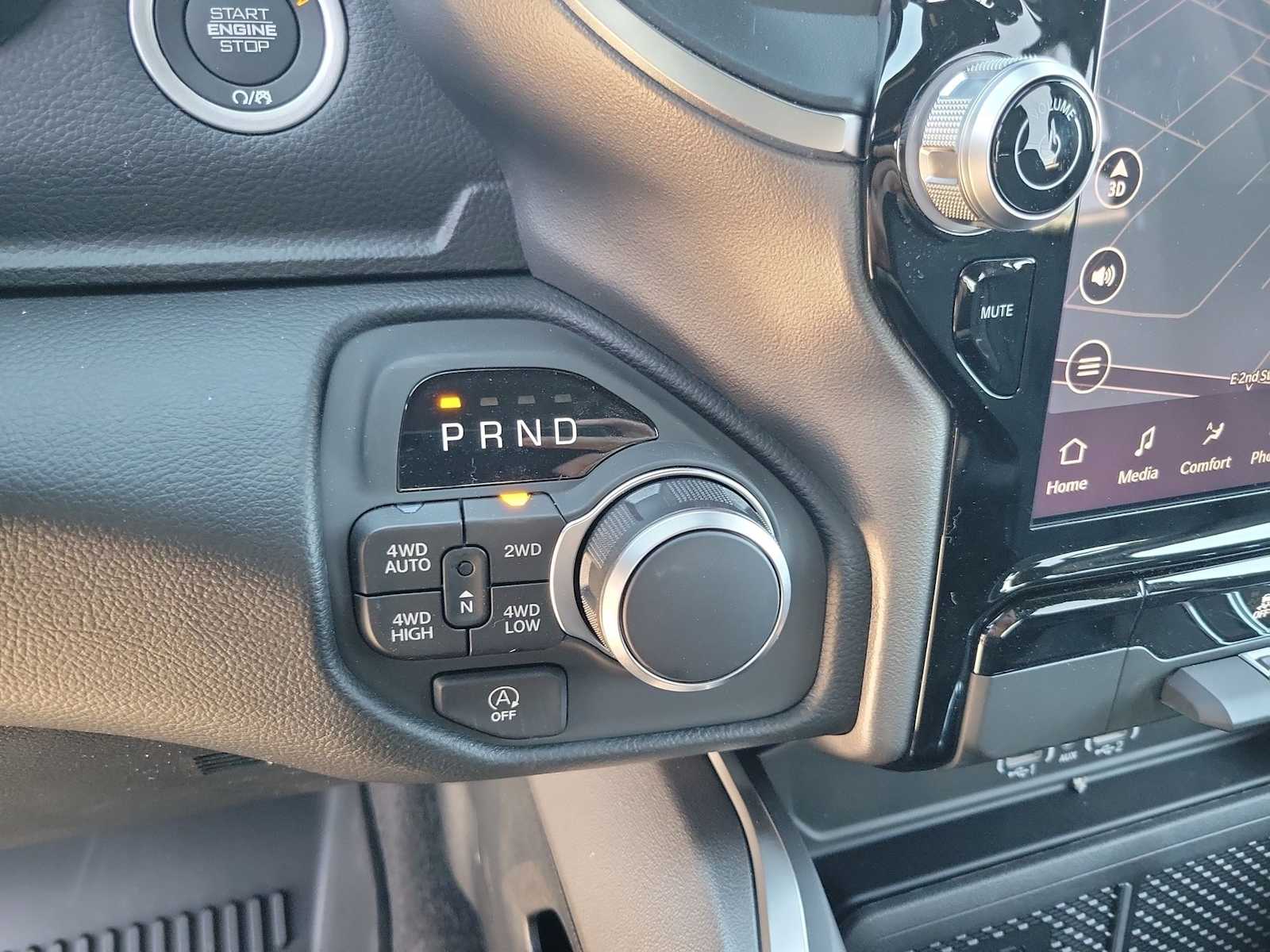 Thumbnail: 2026 RAM 1500 - 21