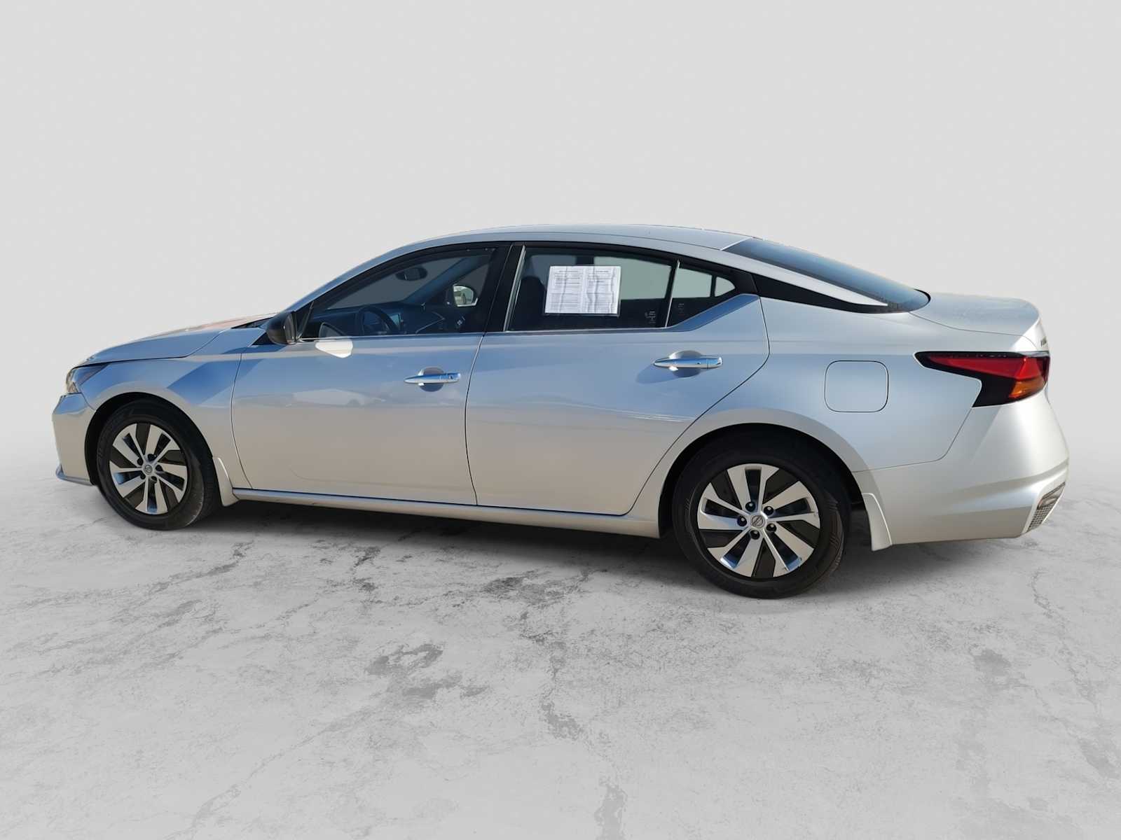 Thumbnail: 2024 Nissan Altima - 3