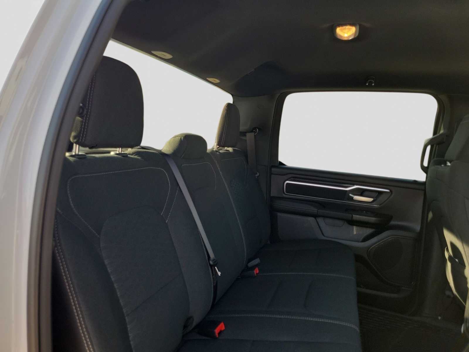Thumbnail: 2026 RAM 1500 - 17