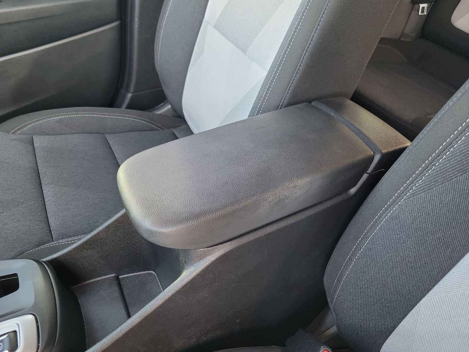 Thumbnail: 2024 Chevrolet Trax - 16