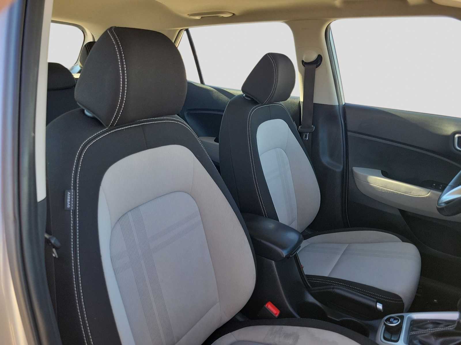 Thumbnail: 2025 Hyundai Venue - 14