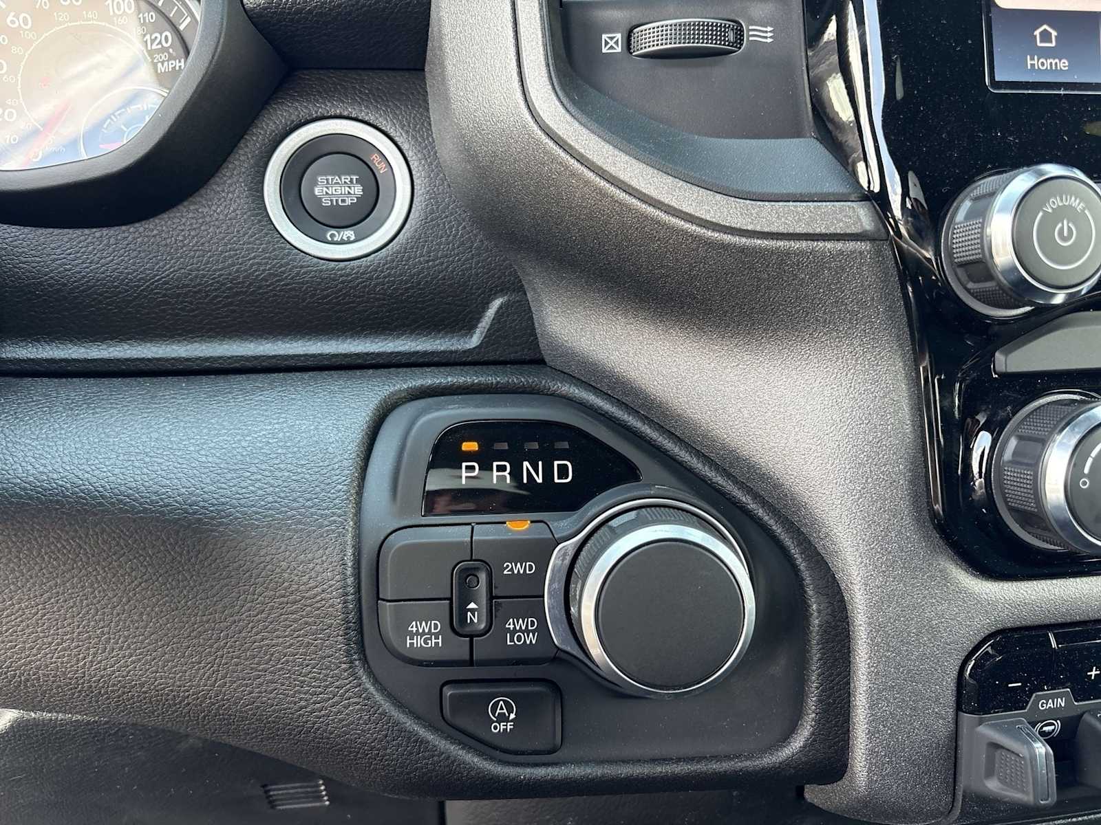 Thumbnail: 2025 RAM 1500 - 13