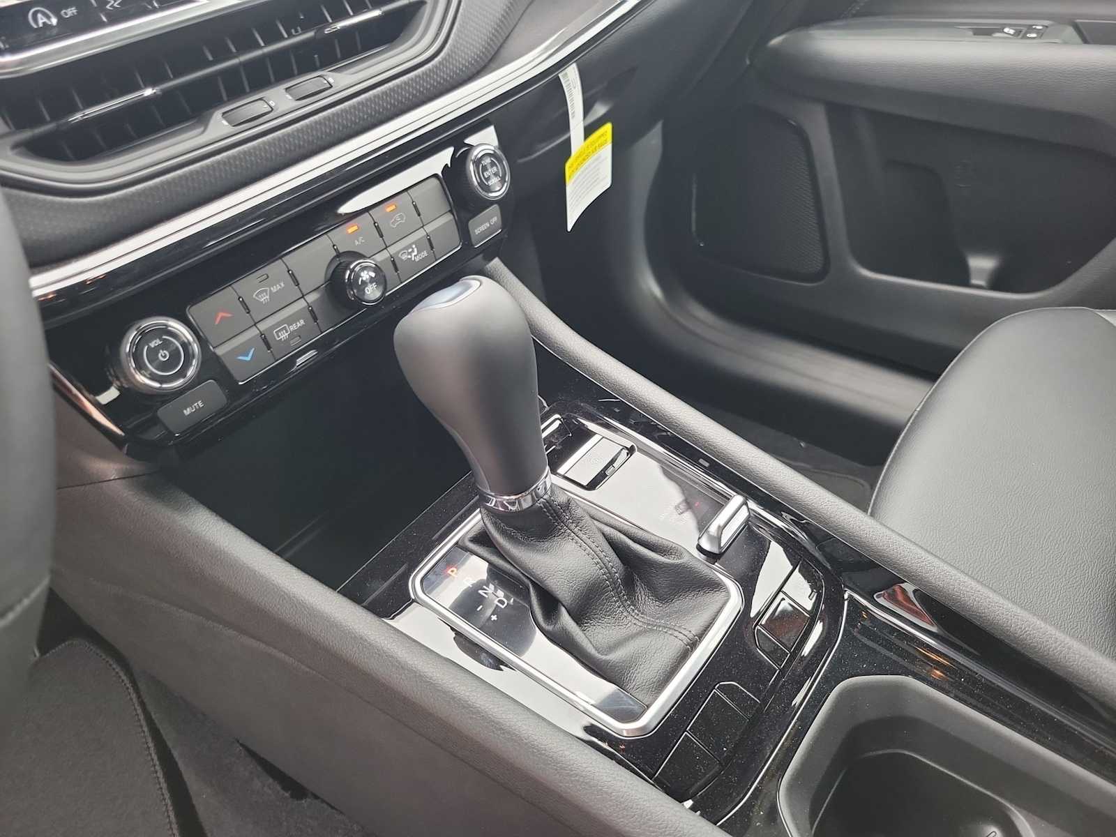 Thumbnail: 2026 Jeep Compass - 21