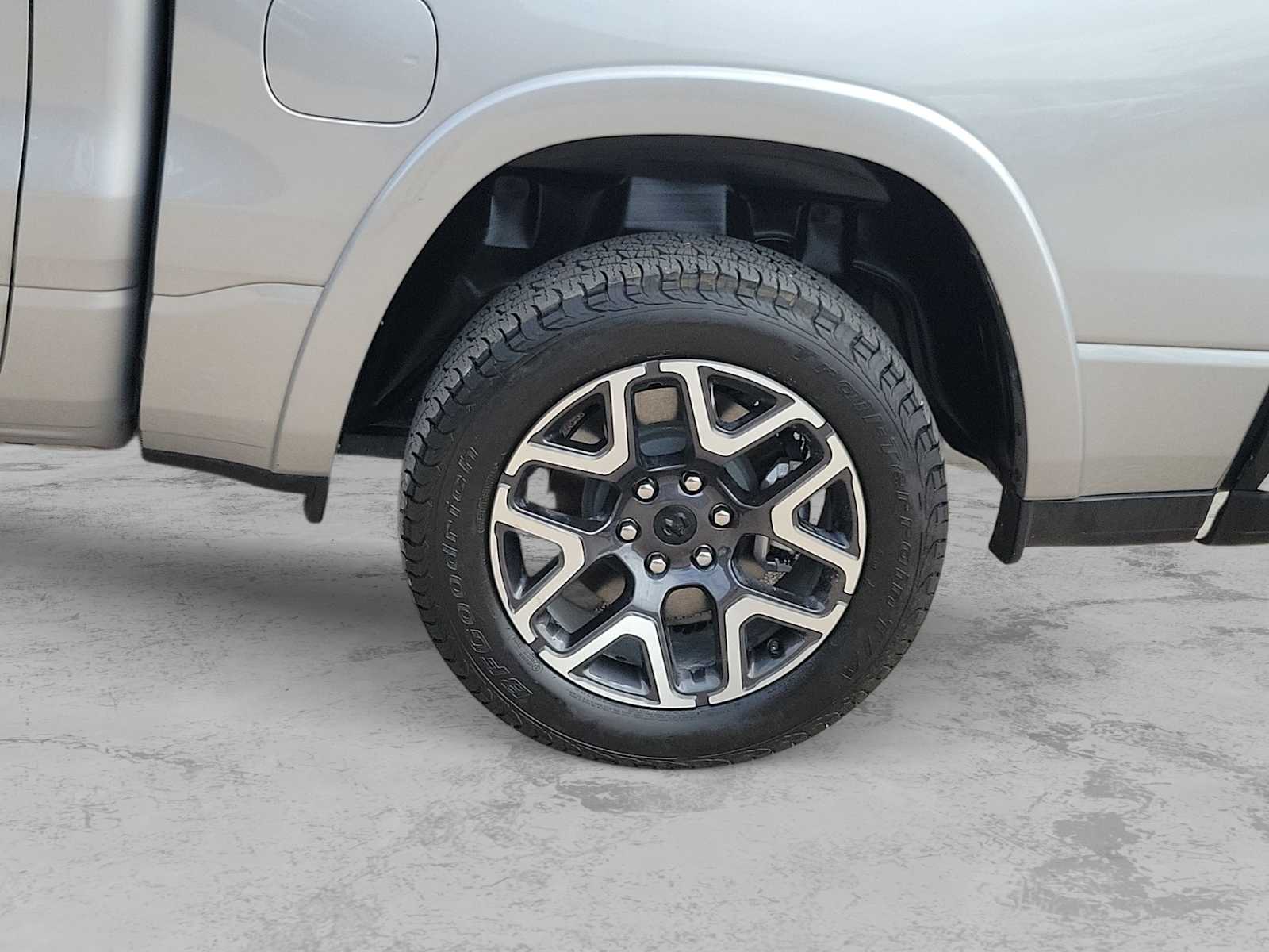 Thumbnail: 2025 RAM 1500 - 8