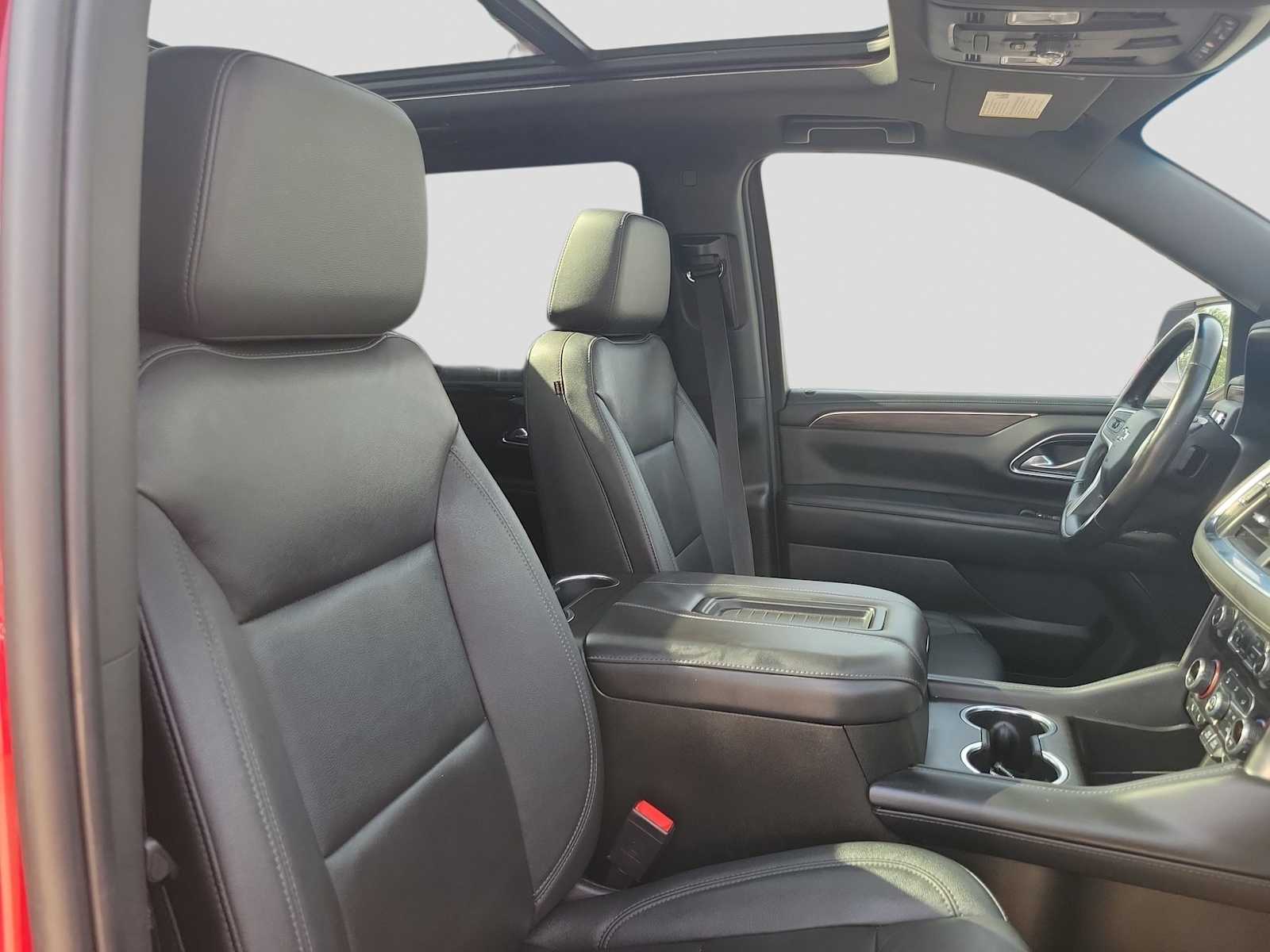 Thumbnail: 2022 Chevrolet Tahoe - 19
