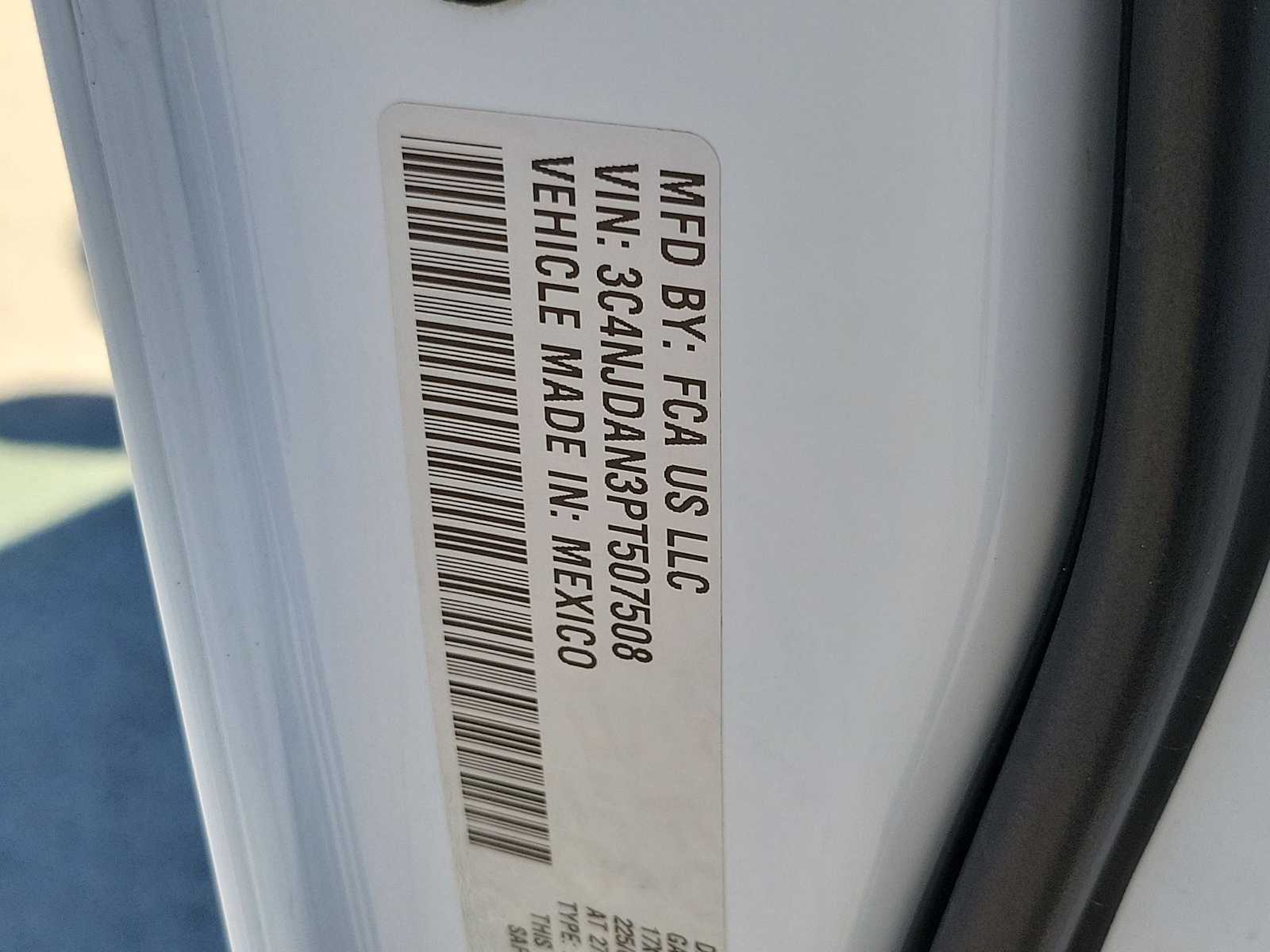 Thumbnail: 2023 Jeep Compass - 21