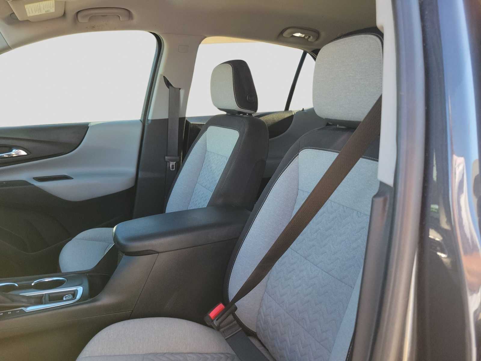 Thumbnail: 2022 Chevrolet Equinox - 15