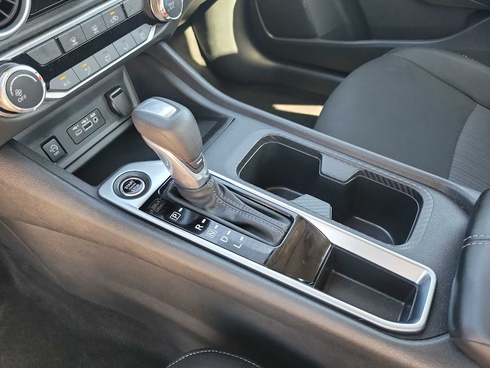 Thumbnail: 2024 Nissan Sentra - 17
