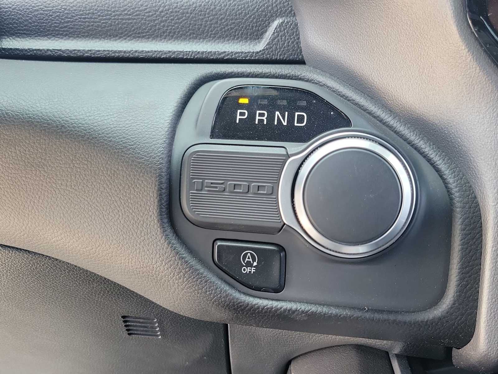 Thumbnail: 2025 RAM 1500 - 21