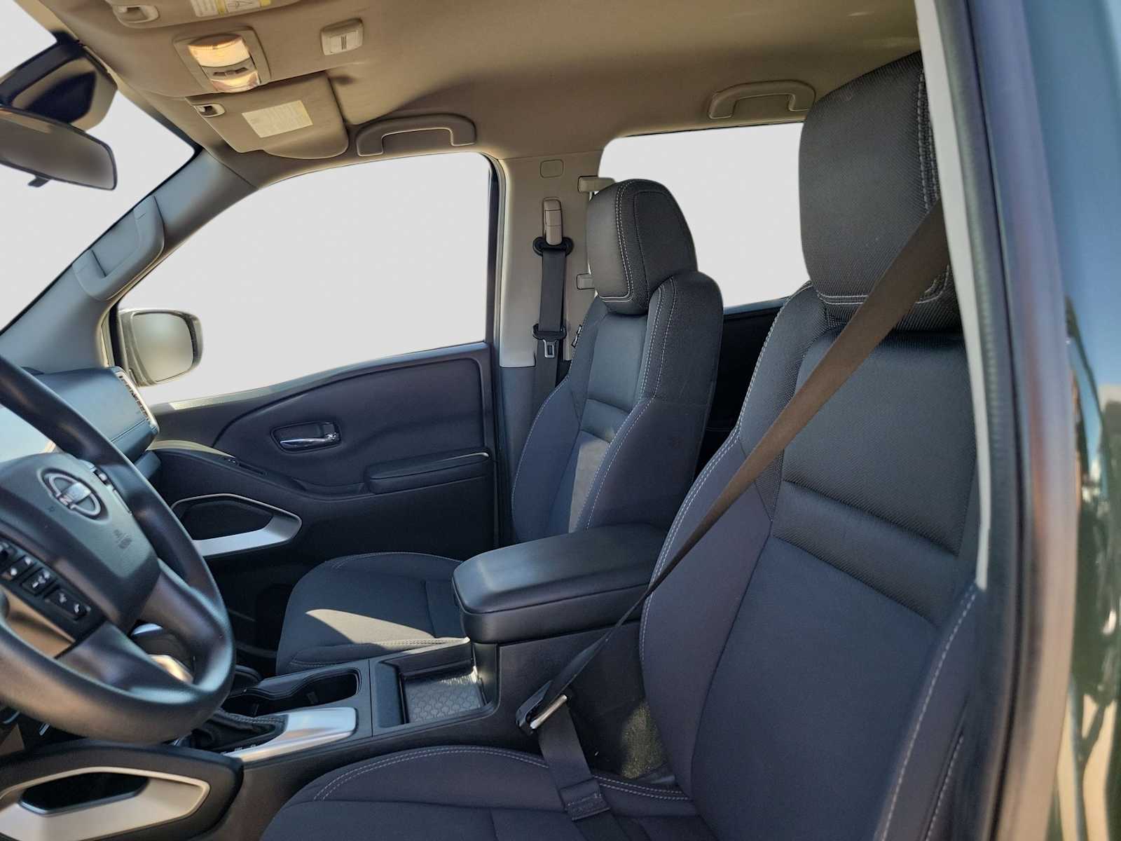 Thumbnail: 2022 Nissan Frontier - 11