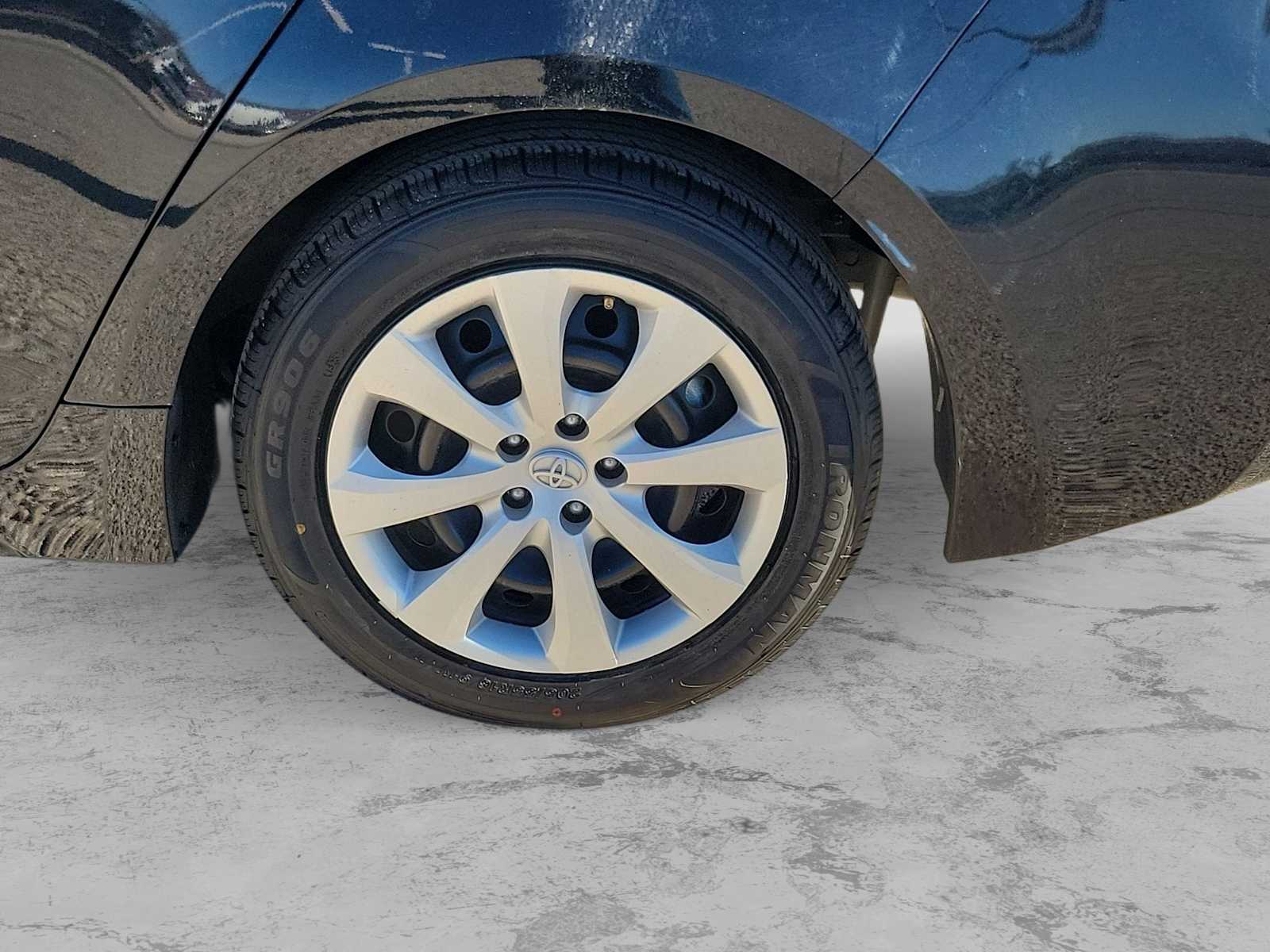 Thumbnail: 2024 Toyota Corolla - 8