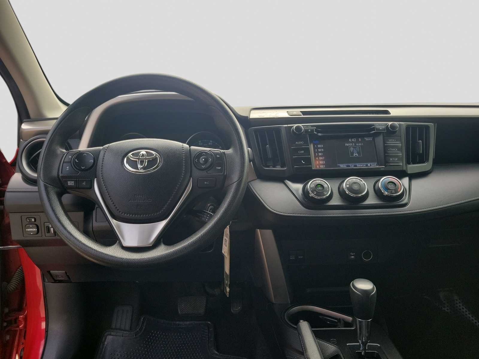 Thumbnail: 2017 Toyota RAV4 - 14