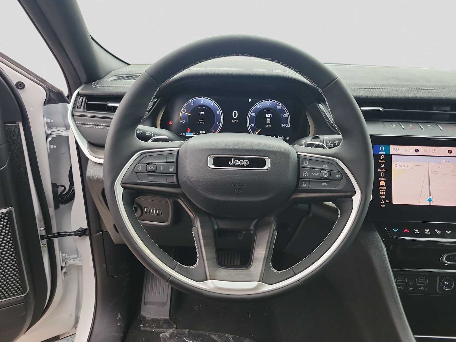 Thumbnail: 2026 Jeep Grand Cherokee - 19