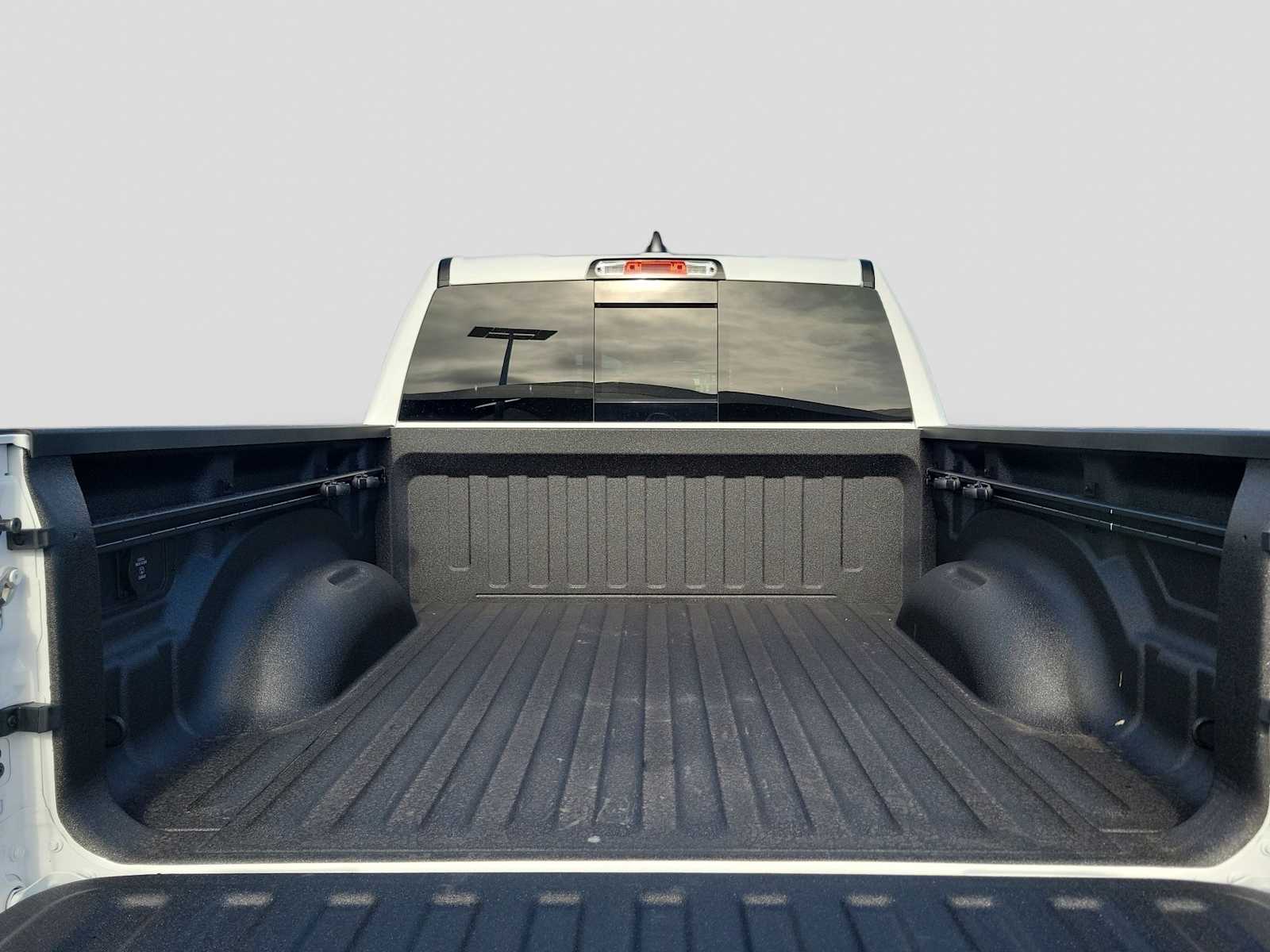 Thumbnail: 2026 RAM 1500 - 15