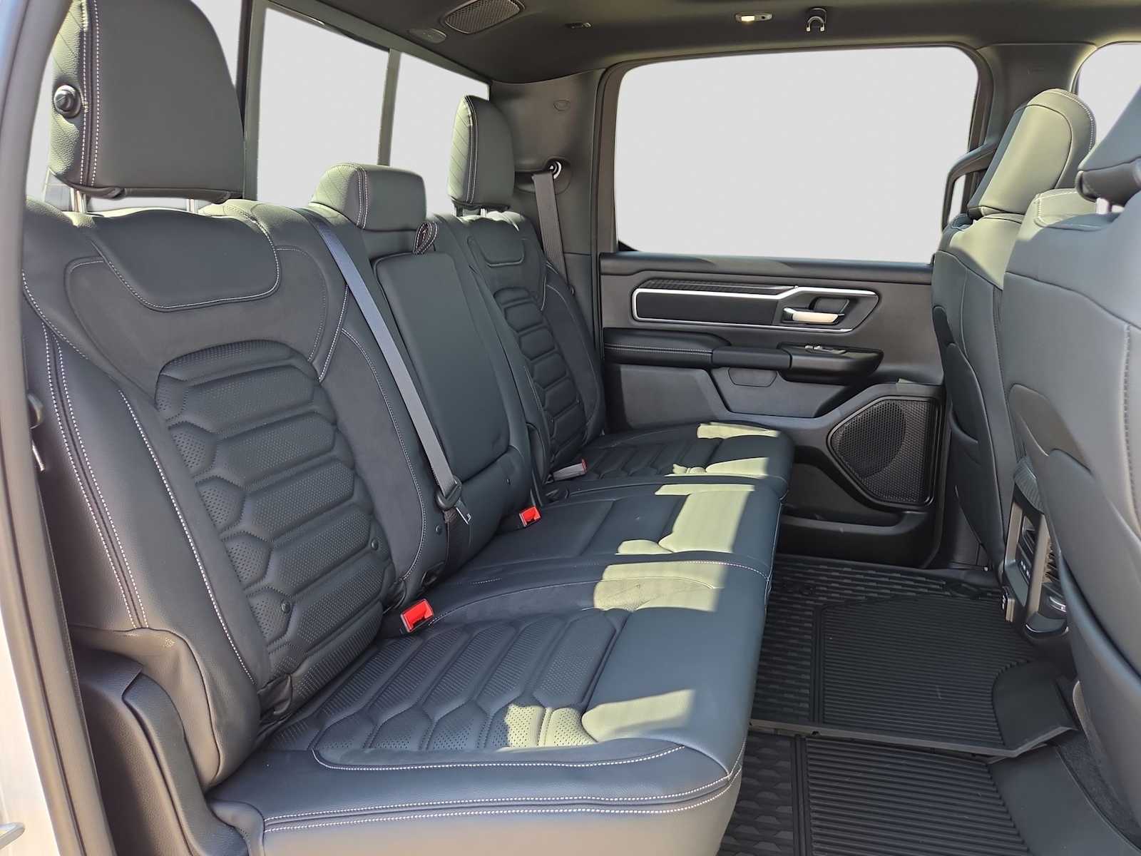 Thumbnail: 2026 RAM 1500 - 17