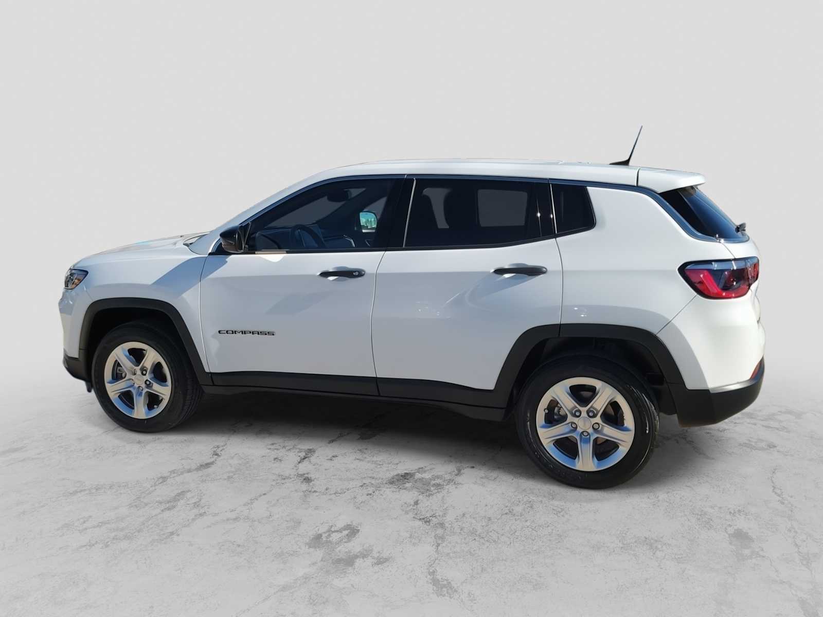 Thumbnail: 2023 Jeep Compass - 3