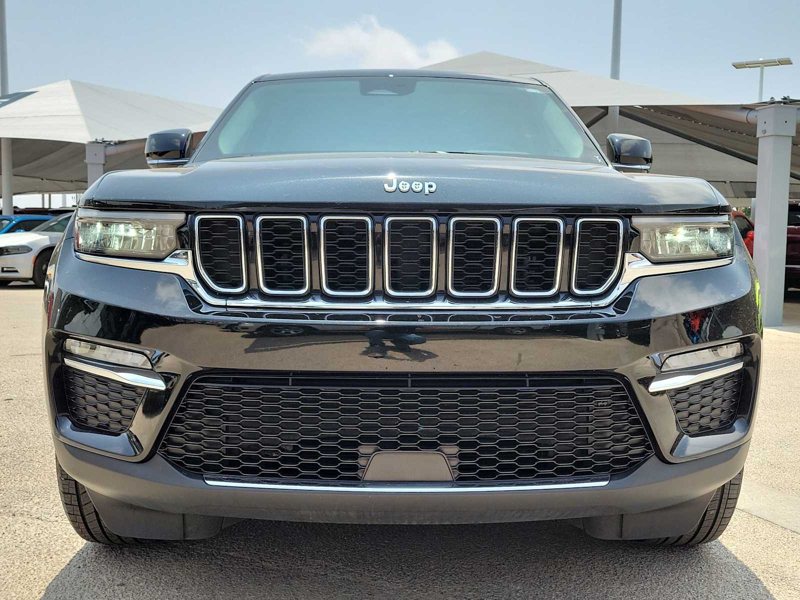 Thumbnail: 2023 Jeep Grand Cherokee - 18