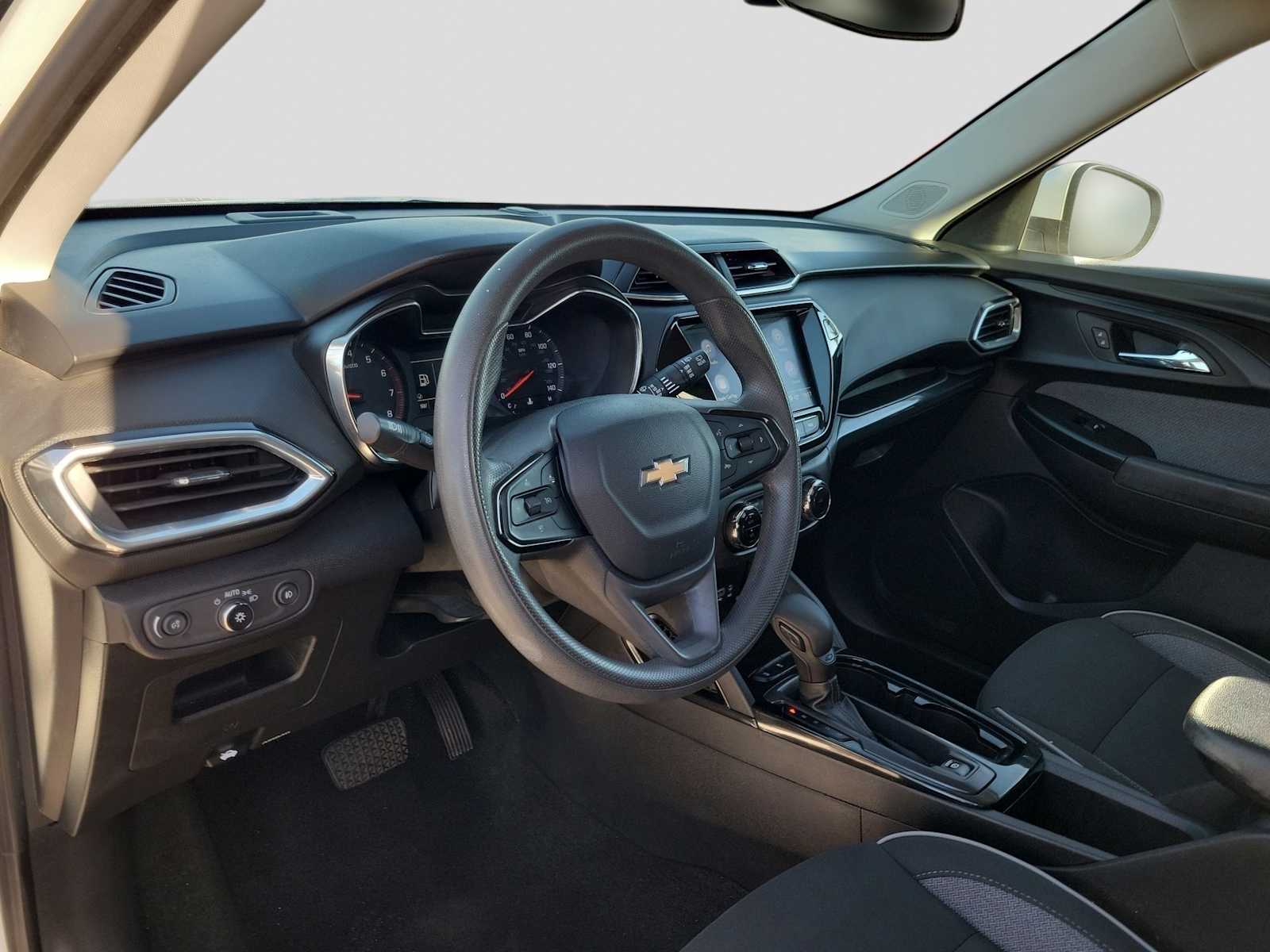 Thumbnail: 2023 Chevrolet TrailBlazer - 2