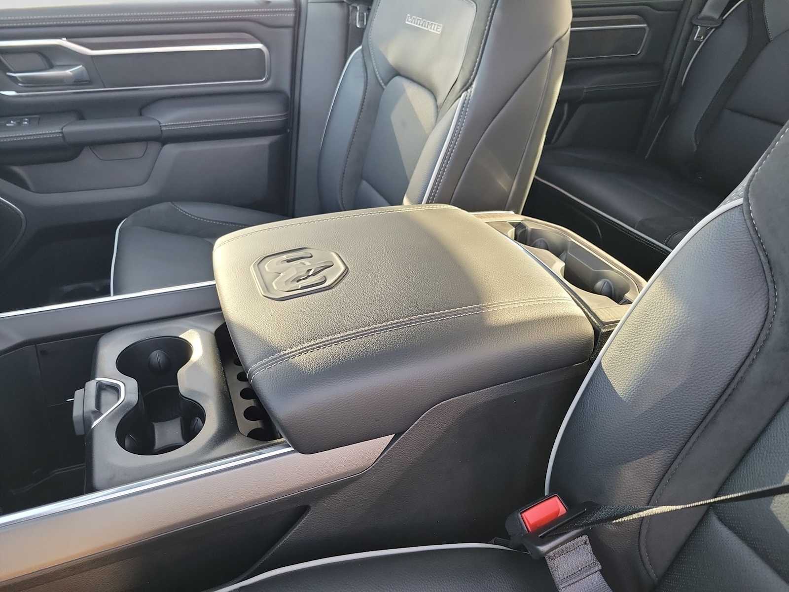 Thumbnail: 2026 RAM 1500 - 16