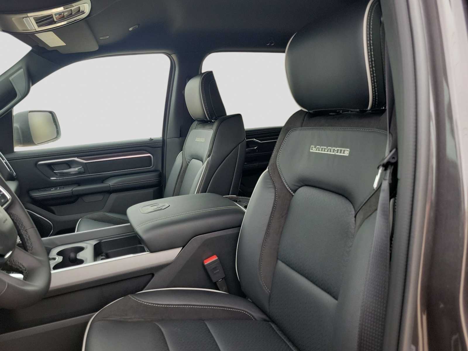 Thumbnail: 2026 RAM 1500 - 19