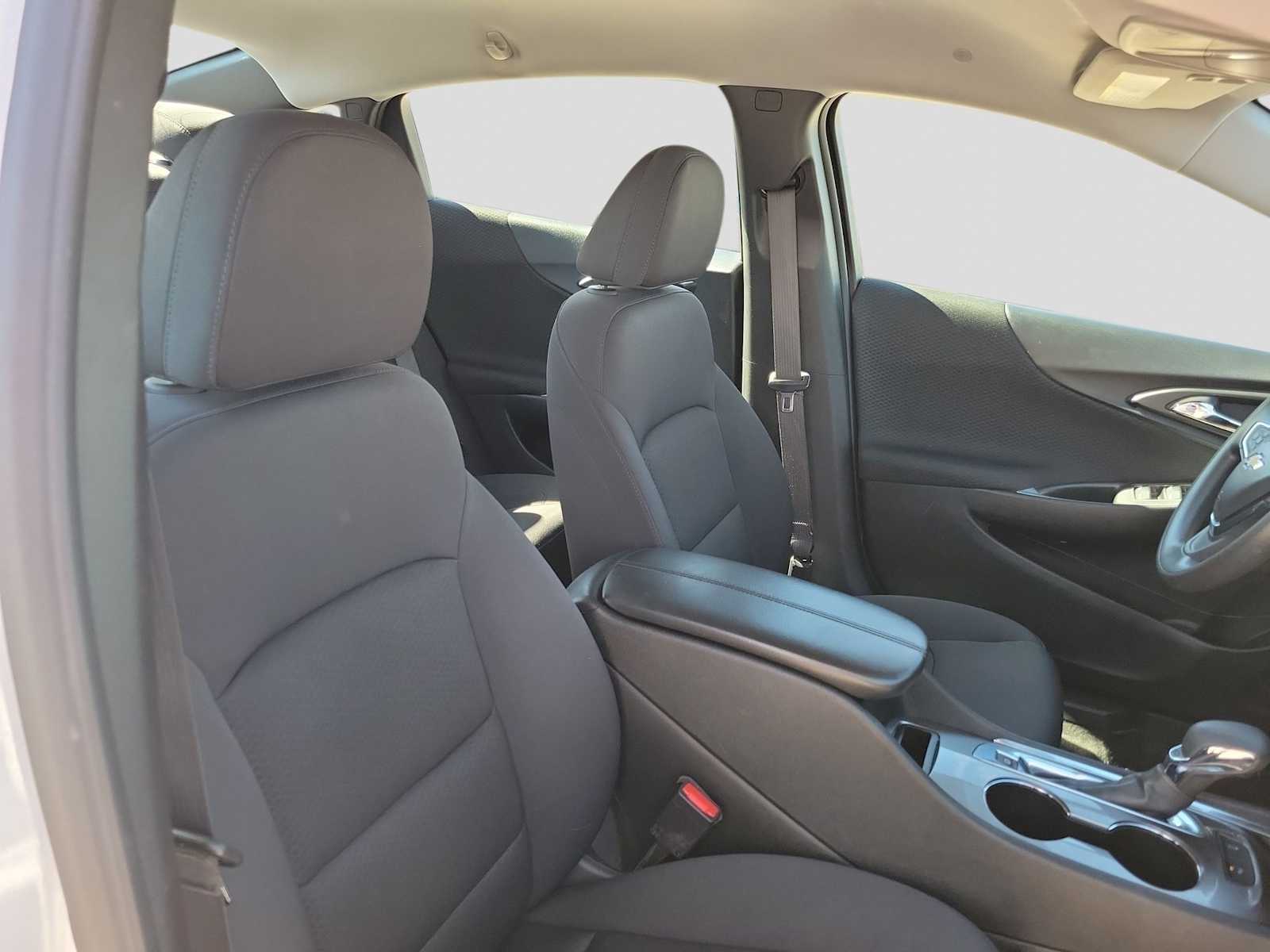Thumbnail: 2024 Chevrolet Malibu - 18