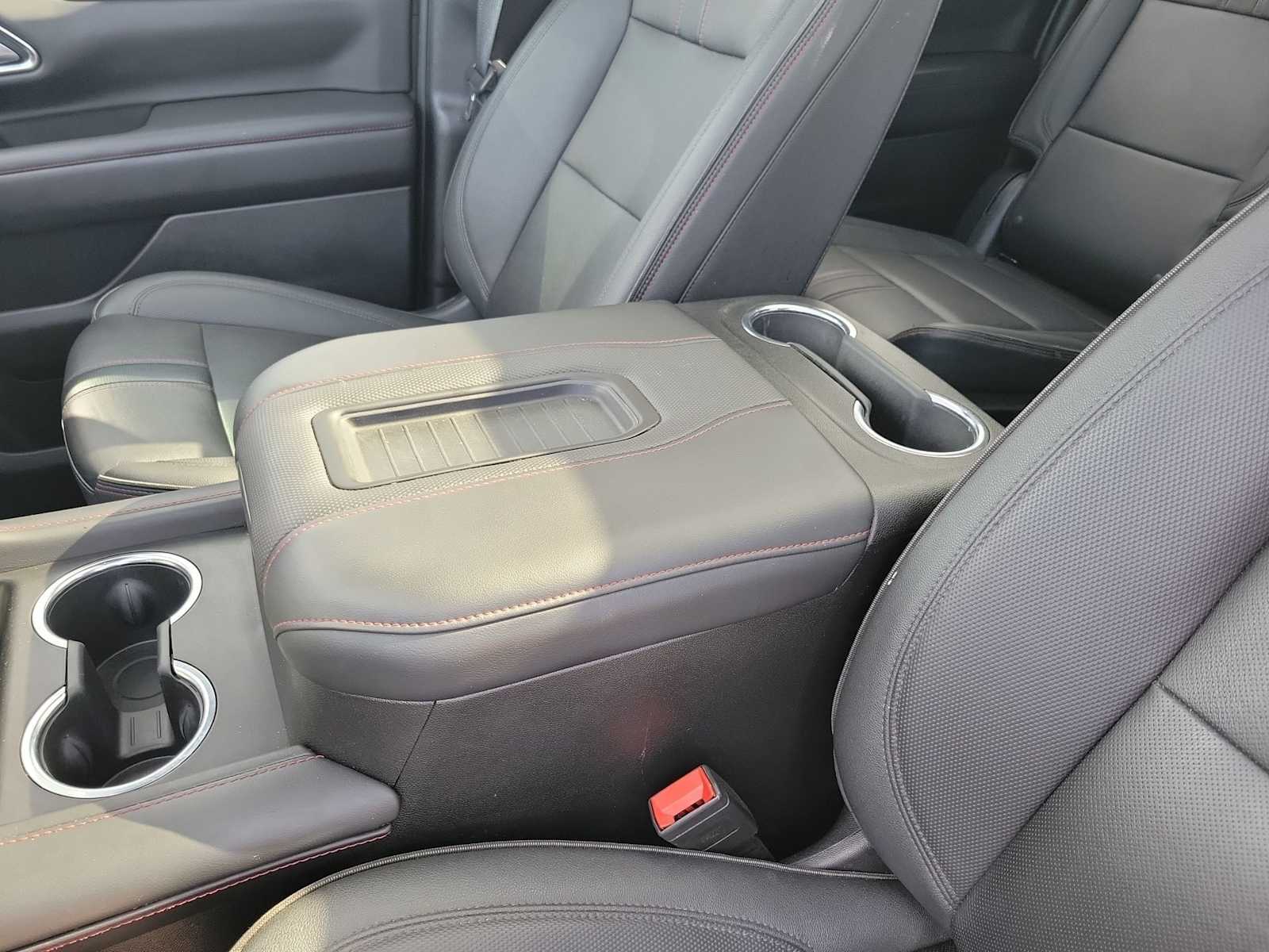 Thumbnail: 2023 Chevrolet Suburban - 20