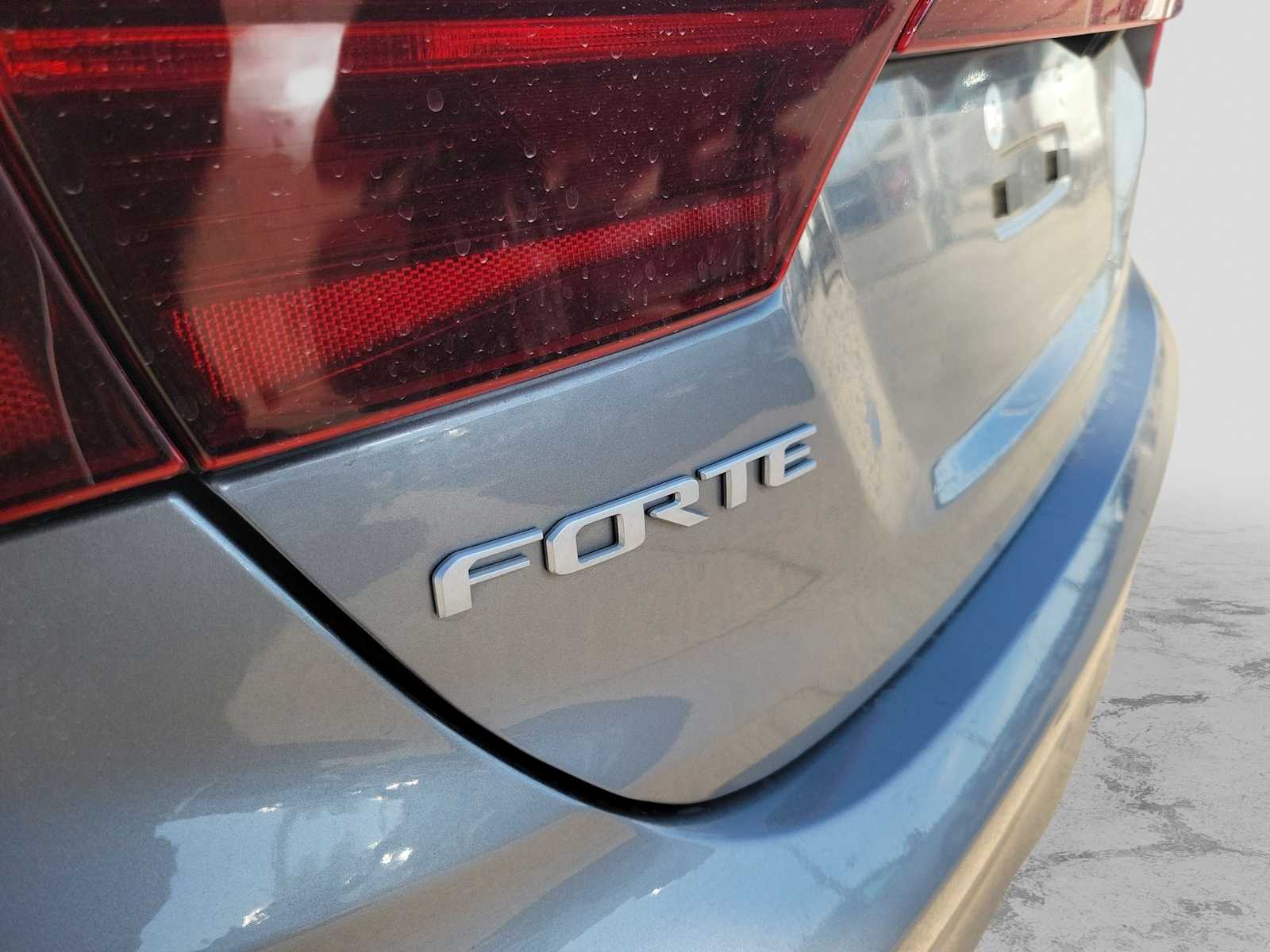 Thumbnail: 2024 Kia Forte - 11