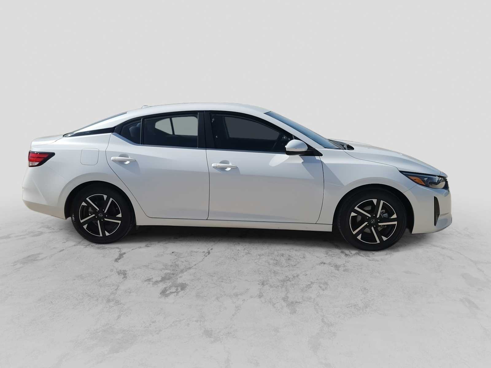 Thumbnail: 2024 Nissan Sentra - 9