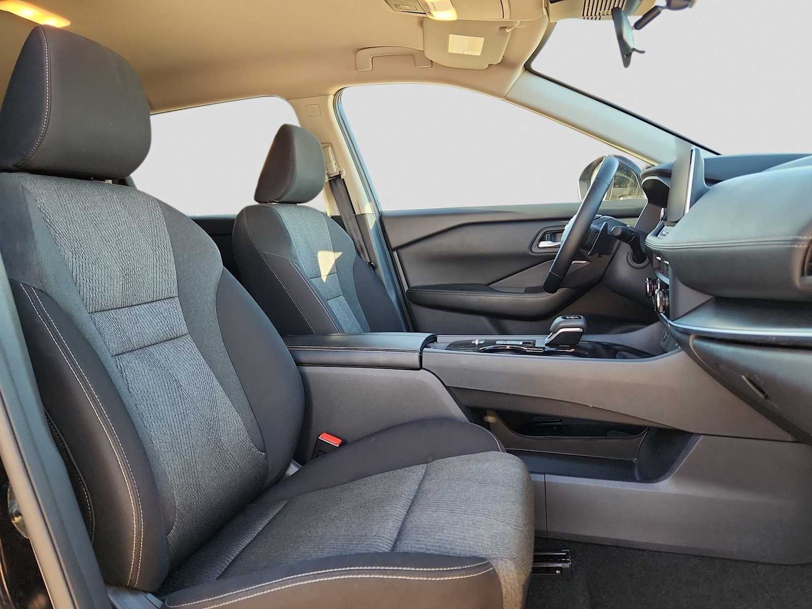 Thumbnail: 2025 Nissan Rogue - 14