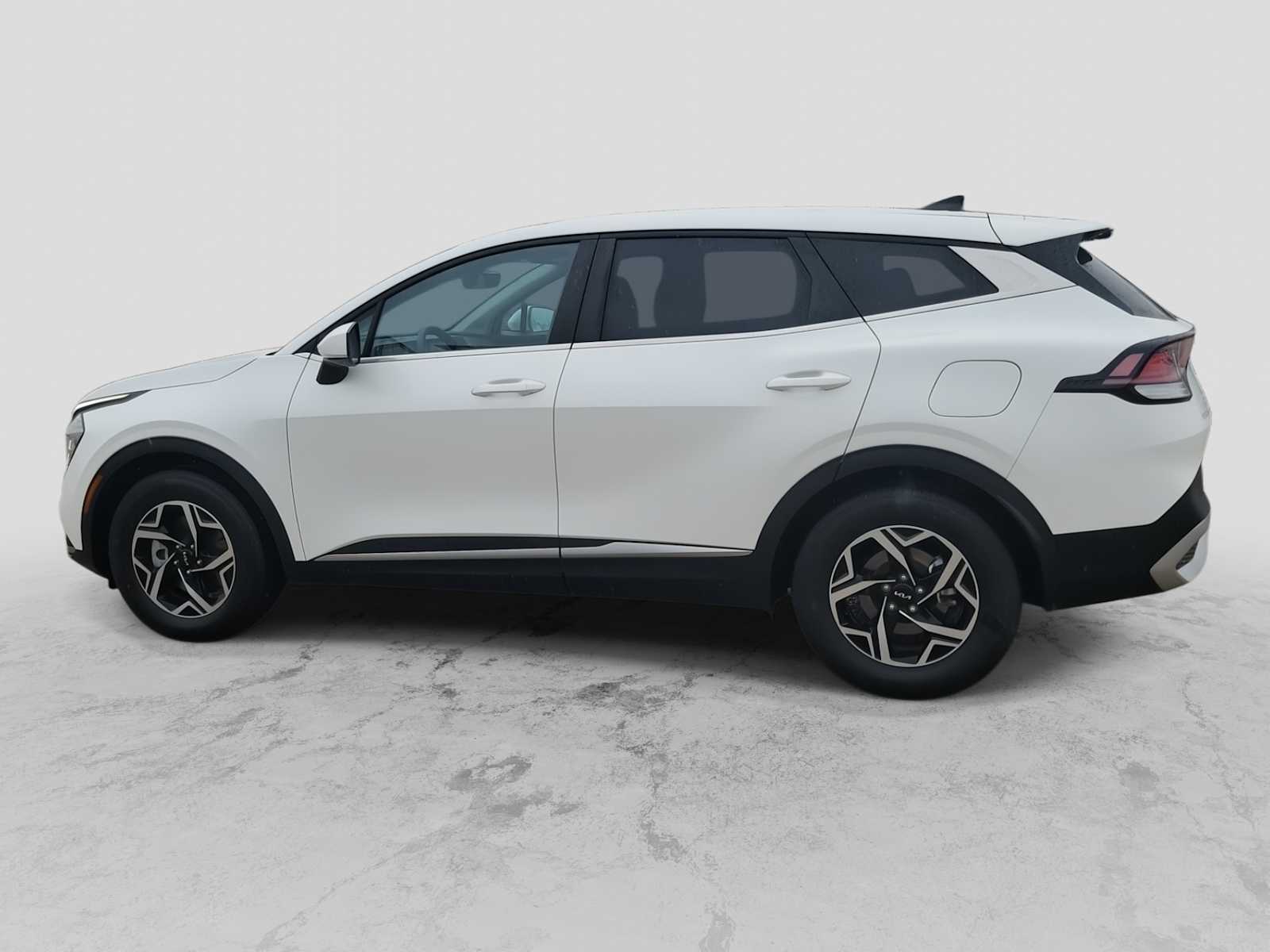 Thumbnail: 2024 Kia Sportage - 3